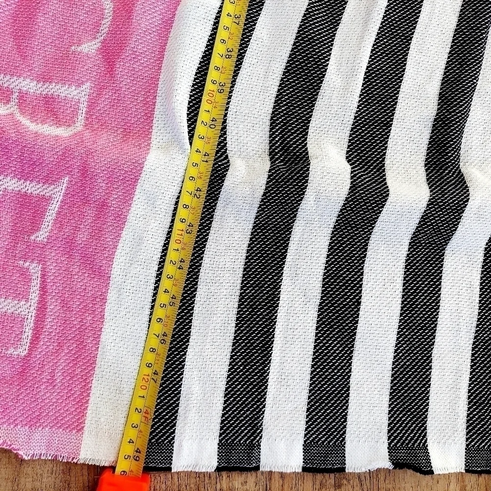 Victoria's Secret Throw Blanket 49 X 58 Large Logo